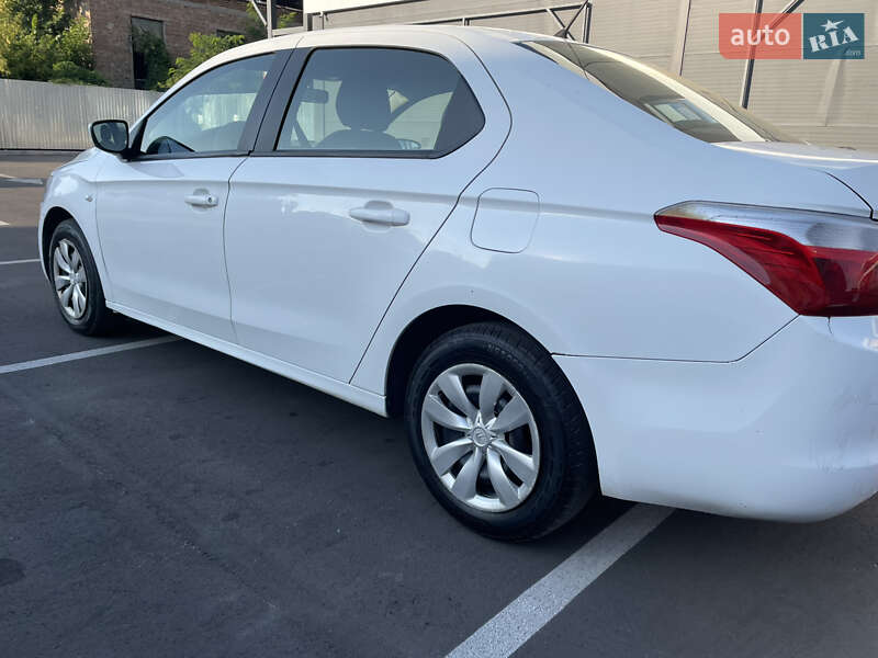 Седан Citroen C-Elysee 2013 в Киеве