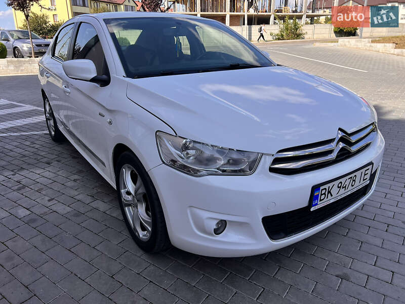 Седан Citroen C-Elysee 2013 в 