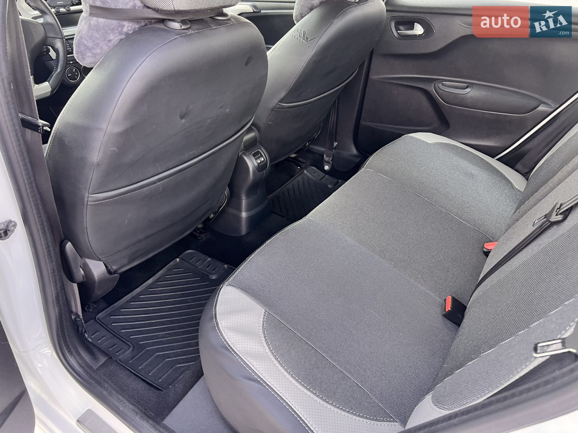 2013 Citroen C-Elysee - мініатюра 19