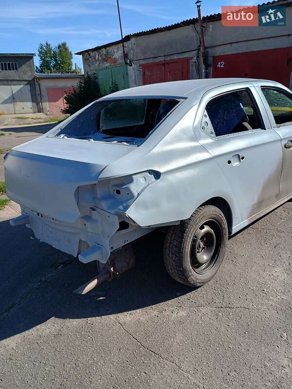 Седан Citroen C-Elysee 2013 в Хмельницком