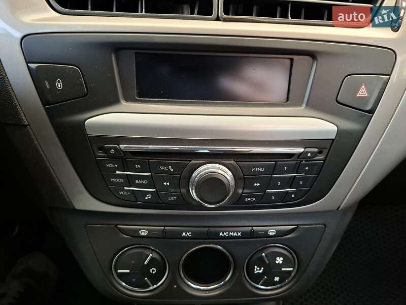 Седан Citroen C-Elysee 2015 в Миколаєві