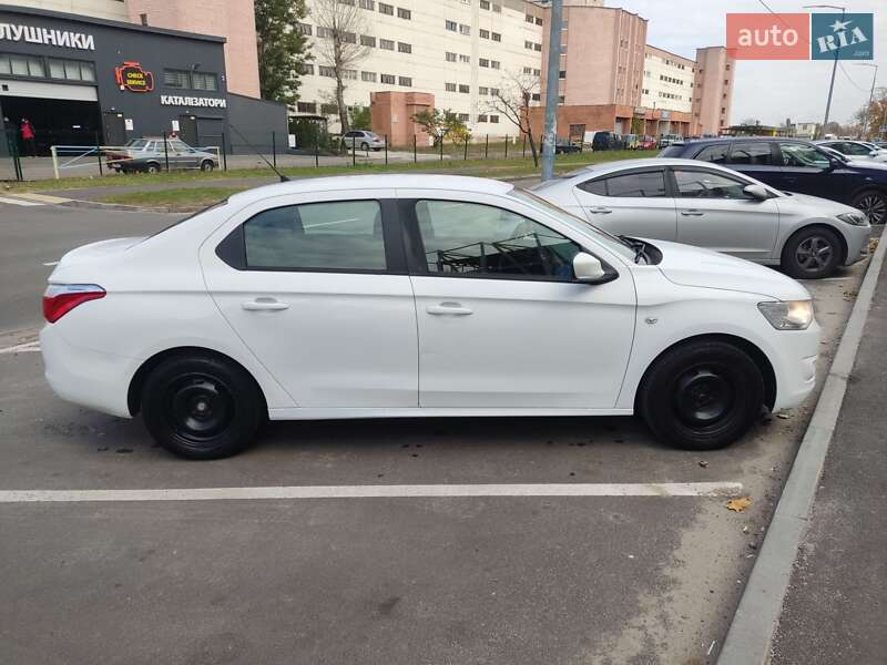 Седан Citroen C-Elysee 2013 в Киеве фото 7 Седан Citroen C-Elysee 2013 в Киеве