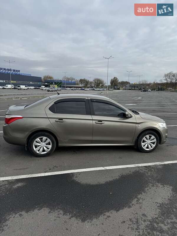 Седан Citroen C-Elysee 2015 в Києві фото 5 Седан Citroen C-Elysee 2015 в Києві