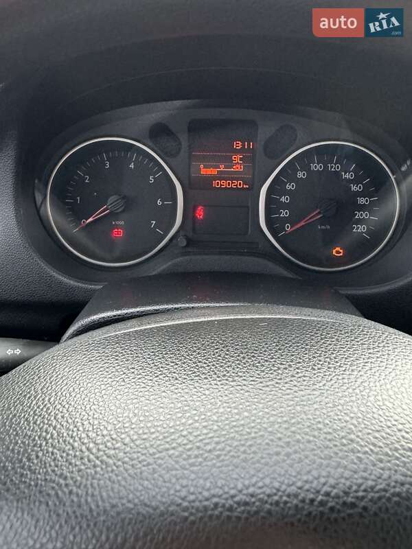 Седан Citroen C-Elysee 2015 в Києві фото 10 Седан Citroen C-Elysee 2015 в Києві