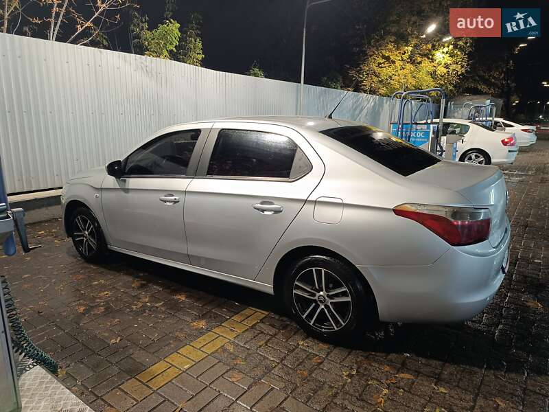 Седан Citroen C-Elysee 2016 в Києві