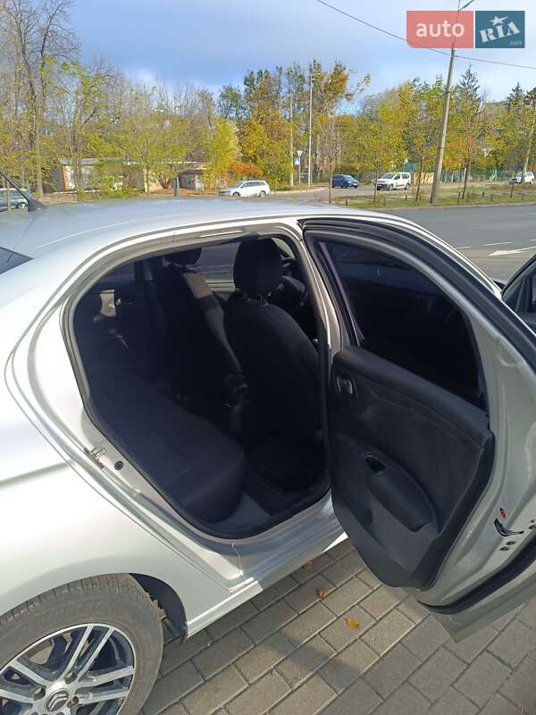 Седан Citroen C-Elysee 2016 в Києві