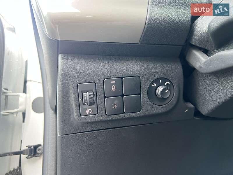 Седан Citroen C-Elysee 2023 в Киеве