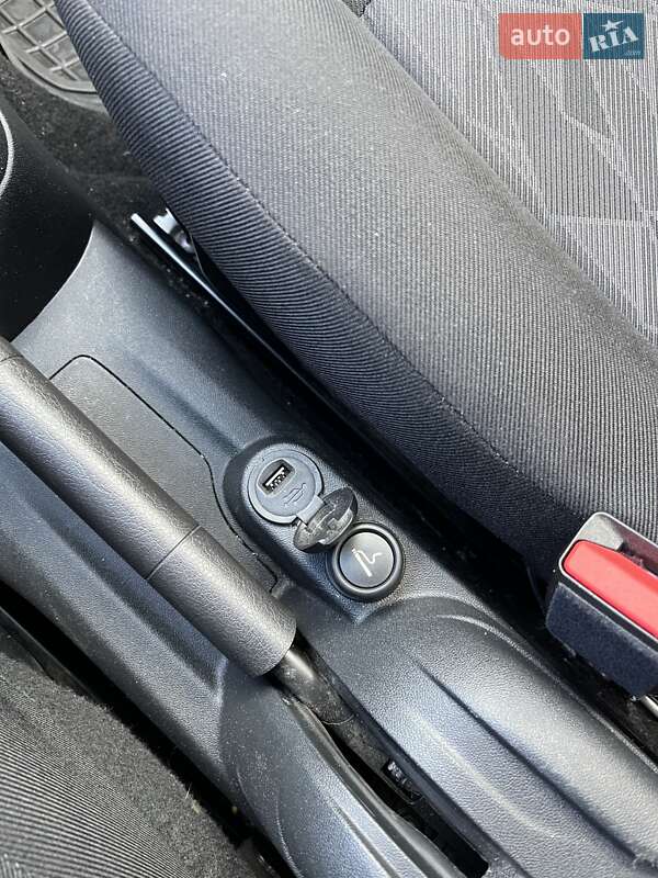 Седан Citroen C-Elysee 2023 в Києві