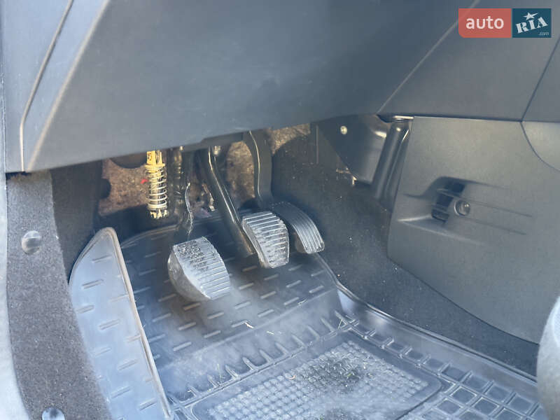 Седан Citroen C-Elysee 2017 в Києві