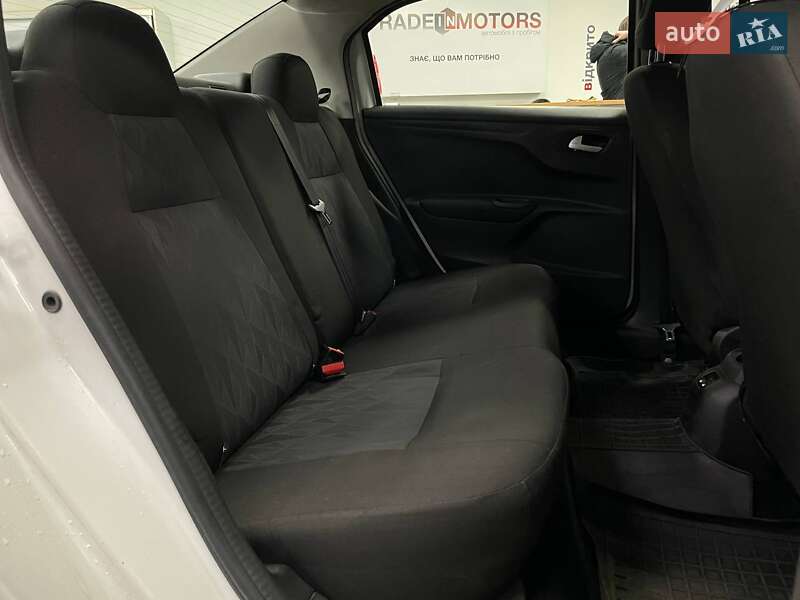 Седан Citroen C-Elysee 2018 в Киеве