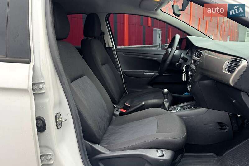 Седан Citroen C-Elysee 2021 в Киеве фото 12 Седан Citroen C-Elysee 2021 в Киеве