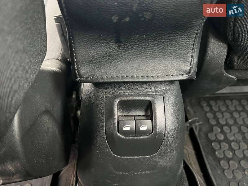 Седан Citroen C-Elysee 2018 в Львове