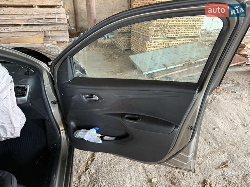 Седан Citroen C-Elysee 2013 в Вижнице фото 7 Седан Citroen C-Elysee 2013 в Вижнице