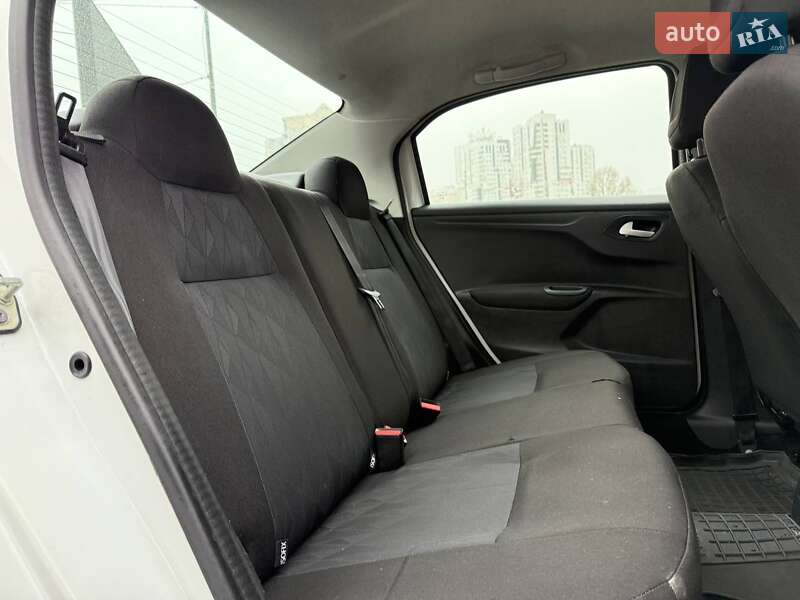 Седан Citroen C-Elysee 2018 в Киеве