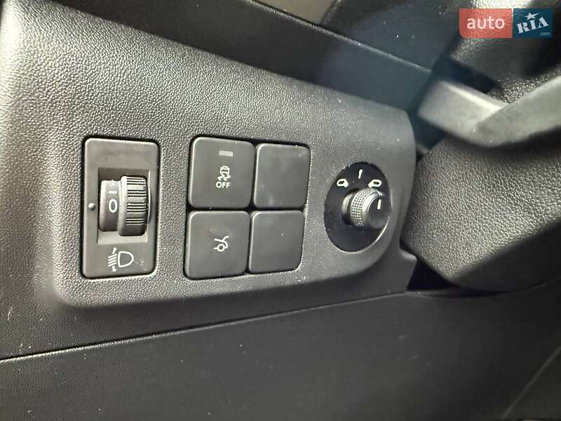 Седан Citroen C-Elysee 2018 в Киеве