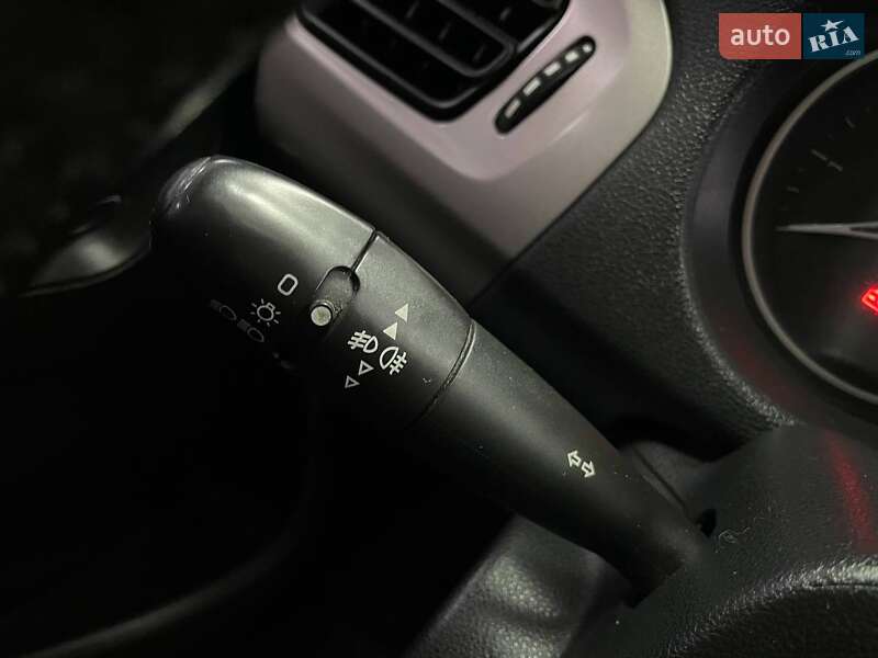 Седан Citroen C-Elysee 2017 в Киеве фото 24 Седан Citroen C-Elysee 2017 в Киеве