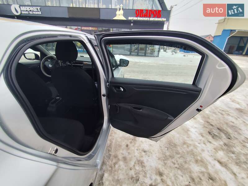 Седан Citroen C-Elysee 2013 в Софиевской Борщаговке