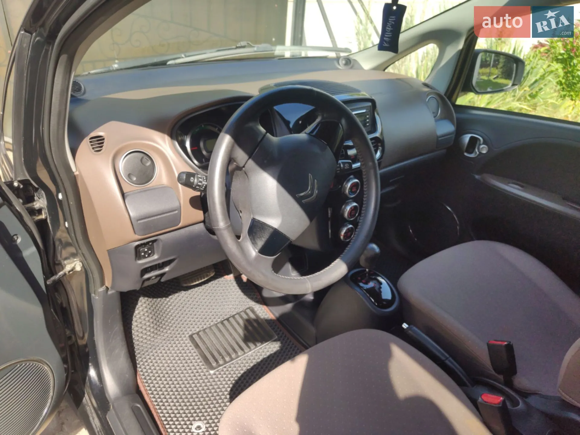 2011 Citroen C-ZERO - мініатюра 7