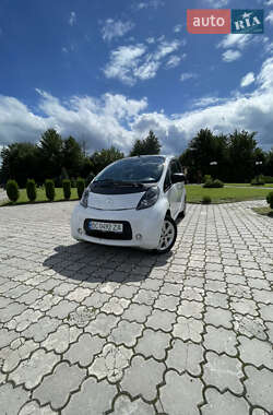 Хетчбек Citroen C-Zero 2010 в Золочеві