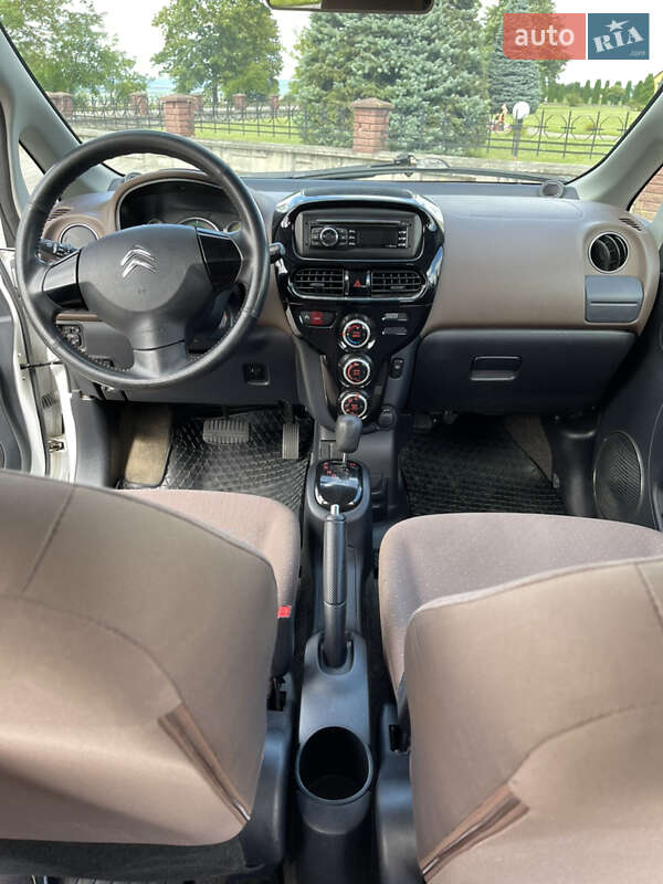 Хэтчбек Citroen C-Zero 2010 в Золочеве