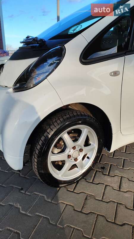 Хэтчбек Citroen C-Zero 2014 в Вижнице