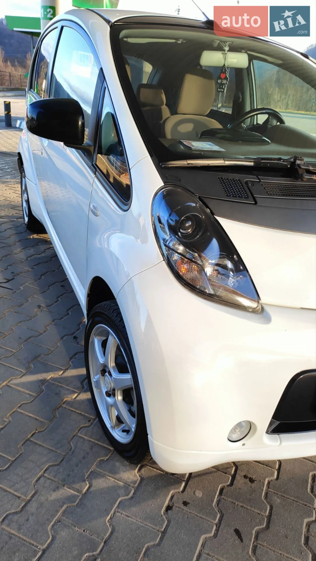2014 Citroen C-ZERO - мініатюра 9