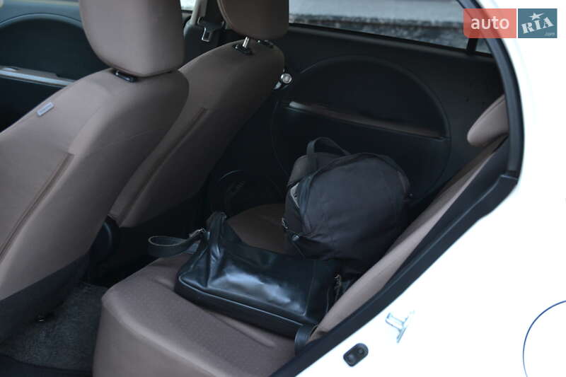 Хэтчбек Citroen C-Zero 2014 в Луцке