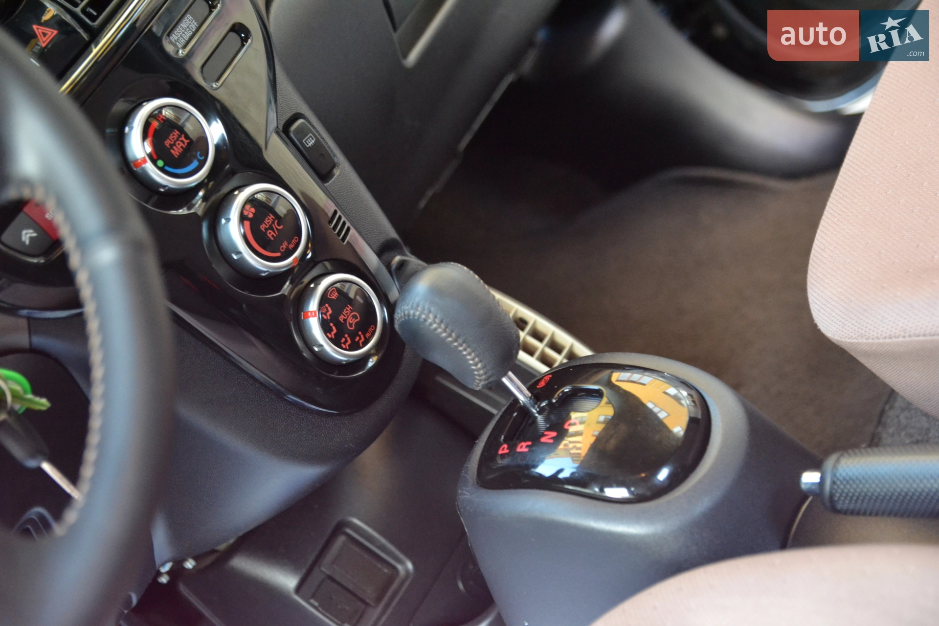 2013 Citroen C-ZERO - мініатюра 25