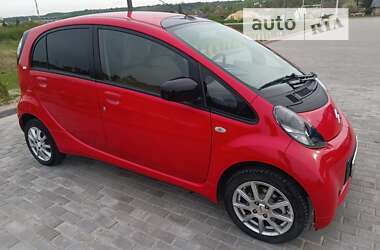 Хэтчбек Citroen C-Zero 2011 в 