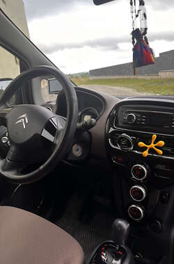 Хэтчбек Citroen C-Zero 2012 в 