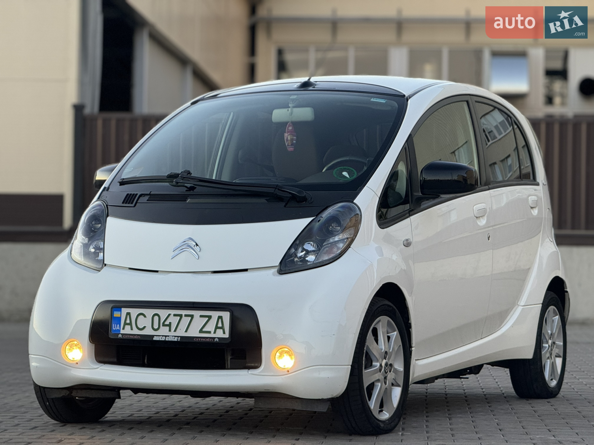 2011 Citroen C-ZERO - мініатюра 2