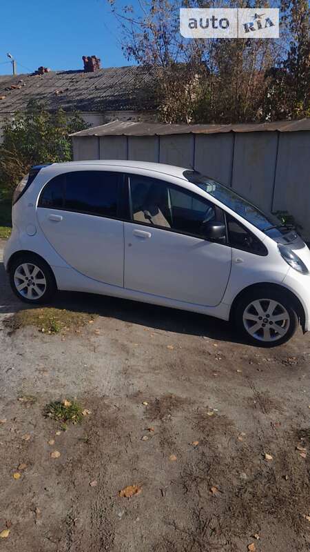 Хэтчбек Citroen C-Zero 2011 в Полонном