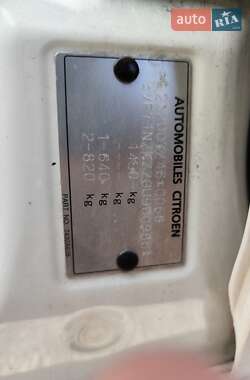 Хетчбек Citroen C-Zero 2011 в 