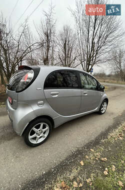 Хетчбек Citroen C-Zero 2011 в Дніпрі