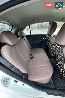 Хэтчбек Citroen C-Zero 2018 в 