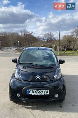 Хэтчбек Citroen C-Zero 2015 в 