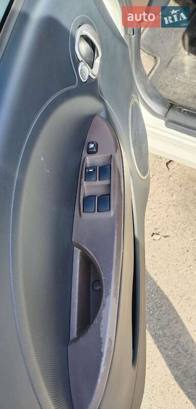 Хэтчбек Citroen C-Zero 2012 в Киеве фото 13 Хэтчбек Citroen C-Zero 2012 в Киеве