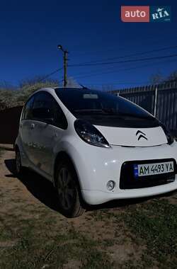 Хэтчбек Citroen C-Zero 2012 в 