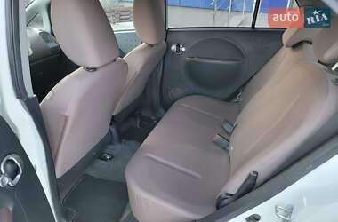 Хэтчбек Citroen C-Zero 2011 в 