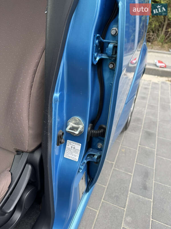 Хетчбек Citroen C-Zero 2015 в Львові