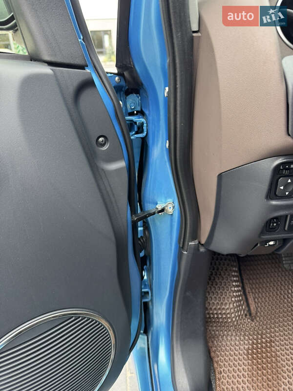 Хетчбек Citroen C-Zero 2015 в Львові