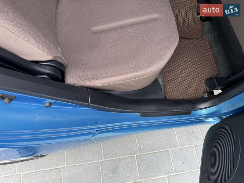 Хетчбек Citroen C-Zero 2015 в Львові