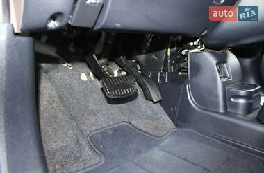 Хэтчбек Citroen C-Zero 2011 в 