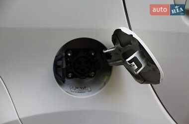 Хэтчбек Citroen C-Zero 2011 в 