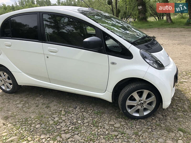 Хэтчбек Citroen C-Zero 2012 в Стрые
