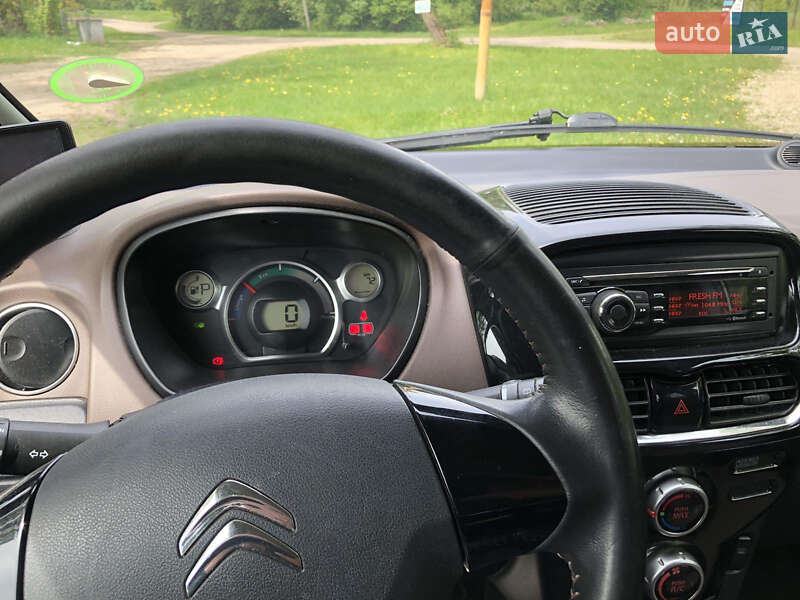 Хэтчбек Citroen C-Zero 2012 в Стрые