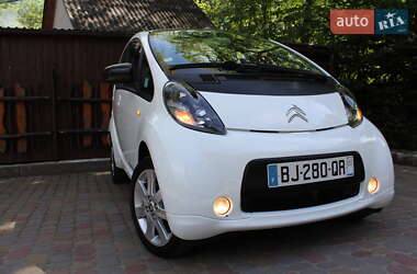 Хэтчбек Citroen C-Zero 2011 в 
