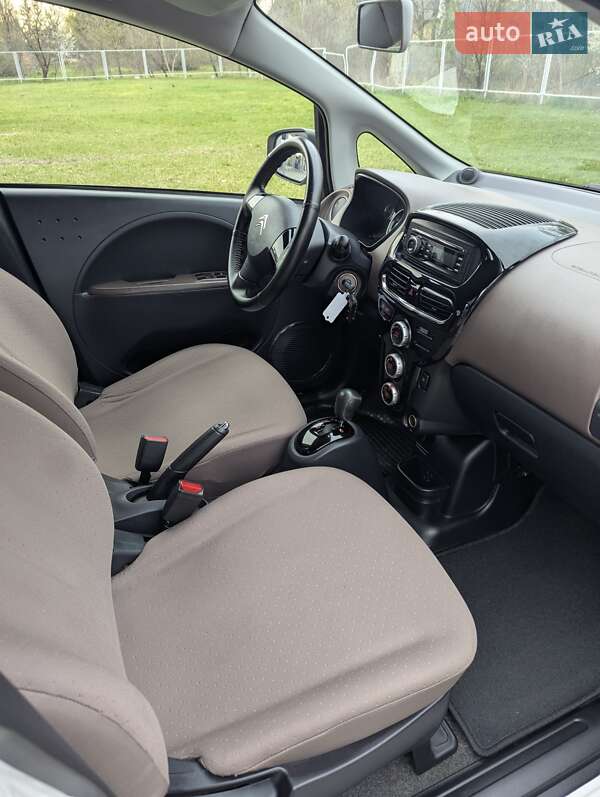 Хэтчбек Citroen C-Zero 2015 в Владимире