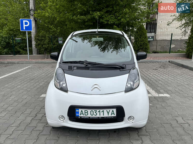 Хэтчбек Citroen C-Zero 2012 в 