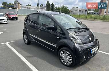 Хэтчбек Citroen C-Zero 2011 в 